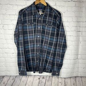 Patagonia Men's Worn Wear Wagner Plaid Shirt Size M Medium Style 54030 Snaps